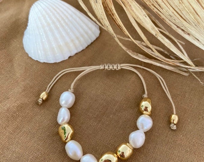 Adjustable Pearl Bracelet