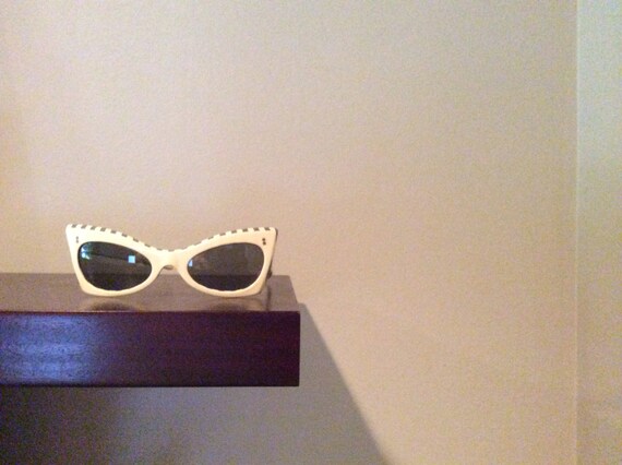 Vintage Cateye Sunglasses by Suntimer Victory