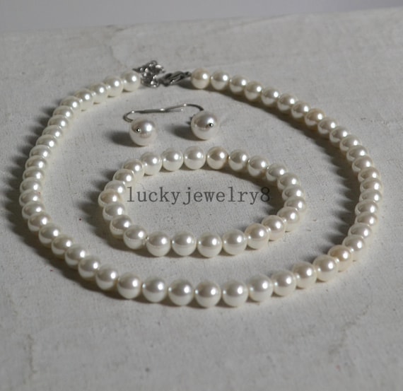 Set Di Orecchini E Collana Con Perle Di Conchiglia Bianche 8 Mm – Girocollo 18 Pollici – Fatto A Mano
