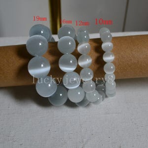 White cat eye stone Bracelet,white bead Bracelet,single cat eye stone bracelet,wedding bracelet,bridesmaid gift.statement bracelet