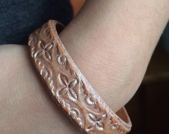 Delicate natural tooled leather bracelet pearl topcoat snap closure - 1/2 inch wide - diffuser bracelet for aromatherapy