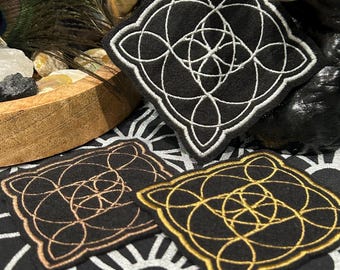 Embroidered Witch's Knot Patch: Iron-On Protection Sigil