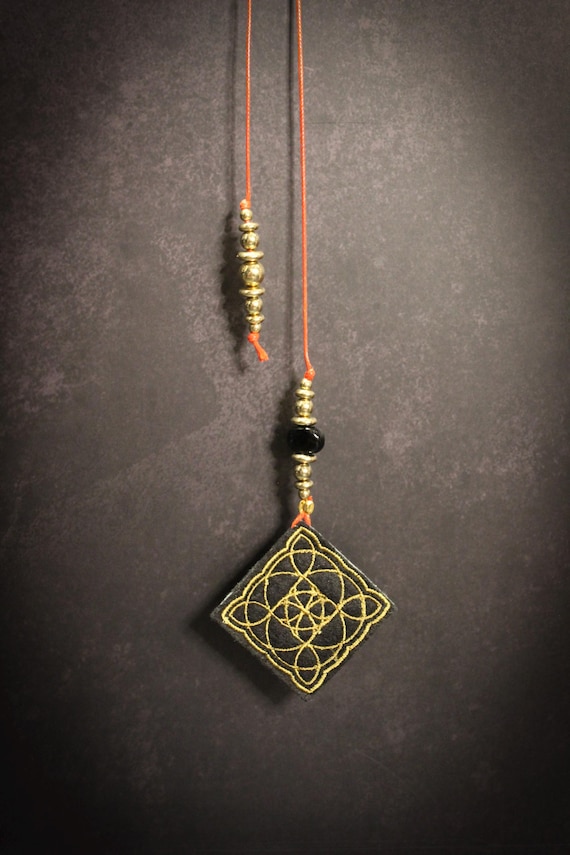 Witch’s Knot Book-Thong Bookmark – Embroidered Charm with Black Onyx & Red Kabbalah Cord