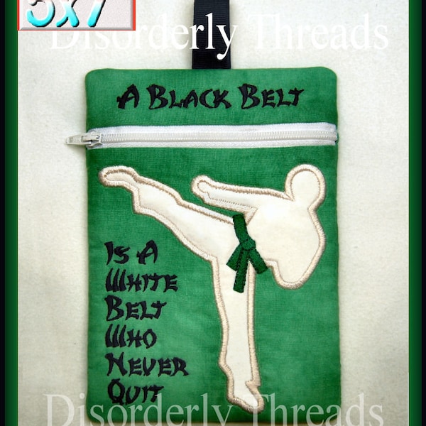 ¡Bolsa con cremallera de artes marciales! Karate 5x7" **xxx vip pes jef hus exp dst Formatos** ITH In The Hoop Zippered Bag Machine Embroidery File