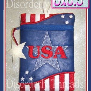 Peut inclure: Une pochette zippée rouge, blanche et bleue avec une étoile et "USA" brodés dessus. La pochette mesure 15,24 cm par 21,59 cm.