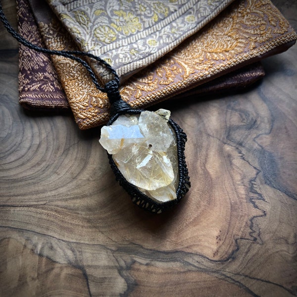 Rough golden Rutile quartz, natural golden rutile, quartz crystals, pendant with rough star rutile, macrame necklace, black cord, clear rock
