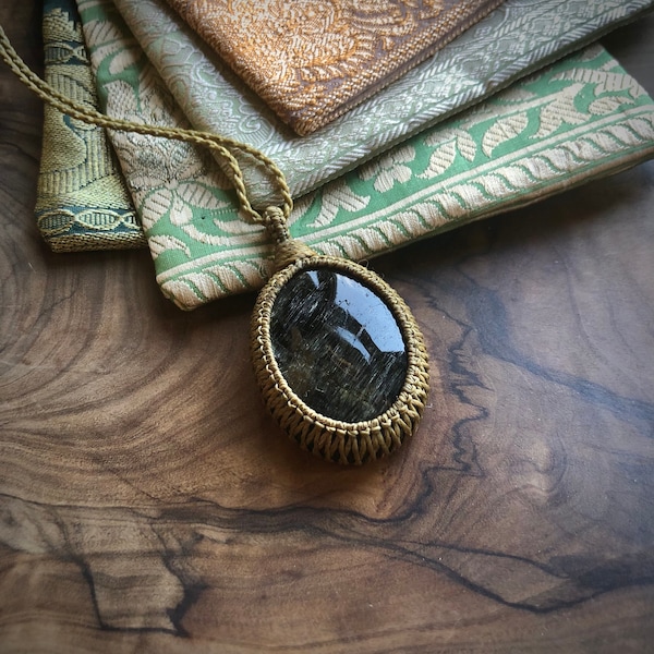 Green Tourmaline, macrame, large green tourmaline, Verdialite, moss green, shiny tourmaline, macrame necklace, wrapped stone, crystal