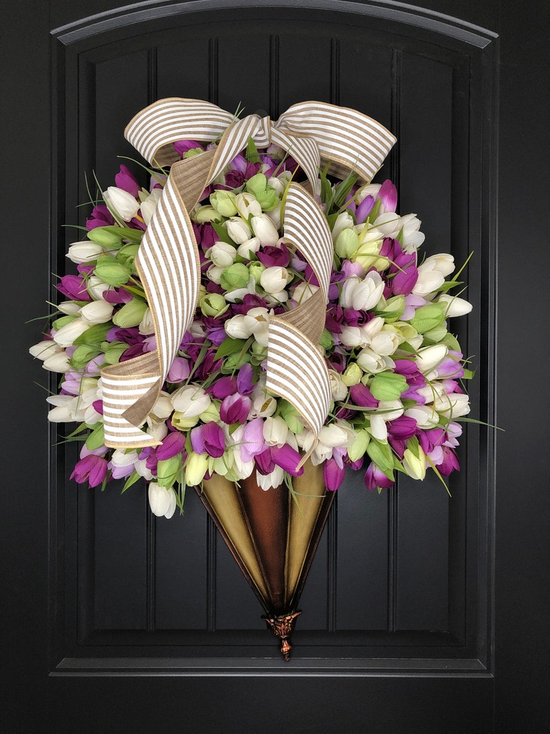Spring wreath-tulip wreath-frontdoor tulip wreath-summer tulip wreath-farmhouse tulip wreath-Mother\u2019s day wreath-handmade tulip wreath