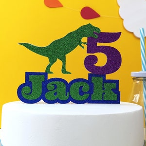 パーソナライズされたグリッター恐竜ケーキトッパー：恐竜の誕生日パーティーデコレーション