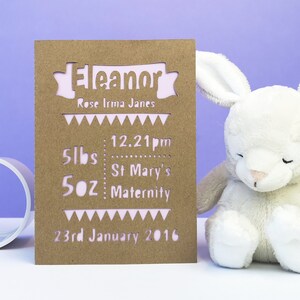 Nueva tarjeta de bebé, tarjeta de anuncio de nacimiento con detalles de nacimiento personalizados y espacio fotográfico - Elija sus colores