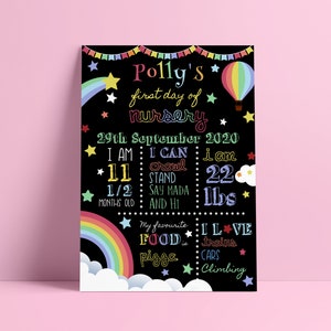 Erster Tag der Kinderzimmer Tafel Schild - Personalisiert mit ihrem Namen und Details - Entzückende Fotorequisite und Andenken Erinnerung