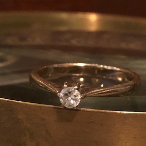 9ct Gold Diamond Ring, vintage, 0.20cts, full hallmarked with Free Postage