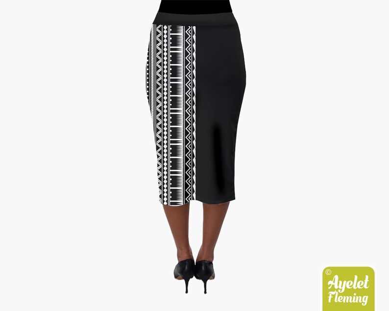 black hawaiian skirt