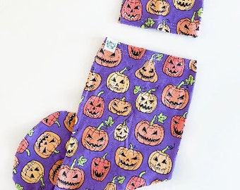 Originele Cocoon Swaddle Sack + Beanie Hat Set in Halloween Pompoen, Jack O'lantern in Oranje, Paars