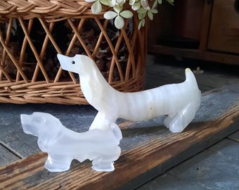 犬の彫刻 ライムストーン　壁掛け　オーナメント オニキス樹脂彫刻の犬の置物 - 大理石のオーナメント - Etsy 日本