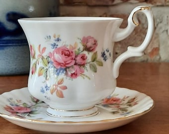 Royal Albert – Vintage-Kaffeetasse mit Untertasse (Englisch) – Moosgrün