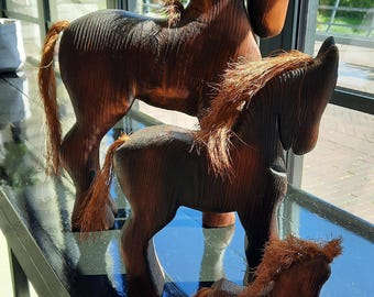 Authentic Swedish wooden horse set - Family of 3 - Great gift for the horse lover