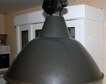 Industrie-Lampe aus Berlin  Grünau