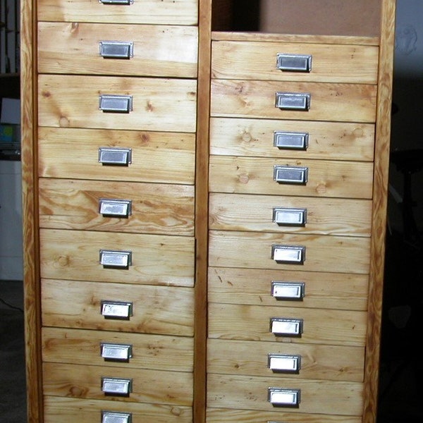 Original Industrieschrank - Werkstattschrank - Büroschrank  aus den 50er Jahren