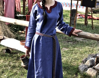 Early Medieval trimmed linen dress with  wool woven selvage for Viking and Slavic woman costume| Medieval Kirtle, LARP, SCA, Ren Fair
