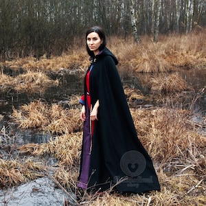 Medieval wool cloak with hood and cotton lining for cosplay, medieval and fantasy wedding, reenactment, costumes and historical festivals