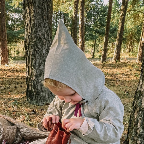 Haube/Kopftuch aus Leinen für ein kleines Wikinger Mädchen aus der Wikingerzeit als Sonnenschutz und historische Kostümierung