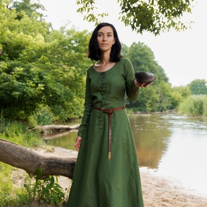 Cotte simple Wide laced linen dress with binding/drawsting for Medieval/Renaissance woman historical reenactment costume in custom size Green