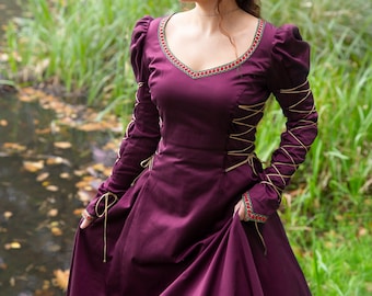 MITTELALTERLICHER TRAUM | Fantasie weites Satin Baumwolle Spitzenkleid mit geschnürten Ärmeln, Renaissance reich Kleid | Elfen LARP Ren Faire Kostüm