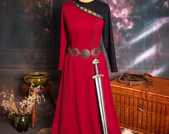Fantasy Viking Queen Warrior Wide Punto Dress With Faux Leather Suede Sleeve and Neckline for Medieval Renaissance Faire Outfit Costume