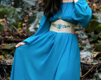 Mittelalterliches Renaissance Faire Fantasy Elfen dreiteiliges Kostüm-Set bestehend aus Unterkleid, Elastischer Chiffon Chemise und besticktem Korsett Gürtel