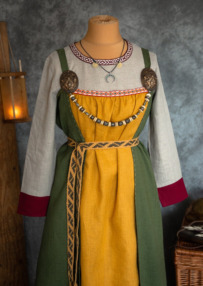 FRIDA Early Medieval Scandinavian Viking Woman Costume With - Etsy