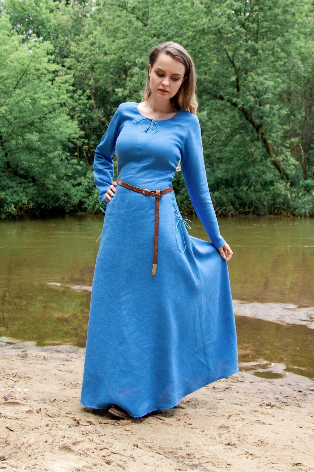 Late Medieval Natural Linen Side-Laced Cotte Simple Wide Dress for Historical Reenactment Costume | LARP Renaissance Fair Cottagecore Dress