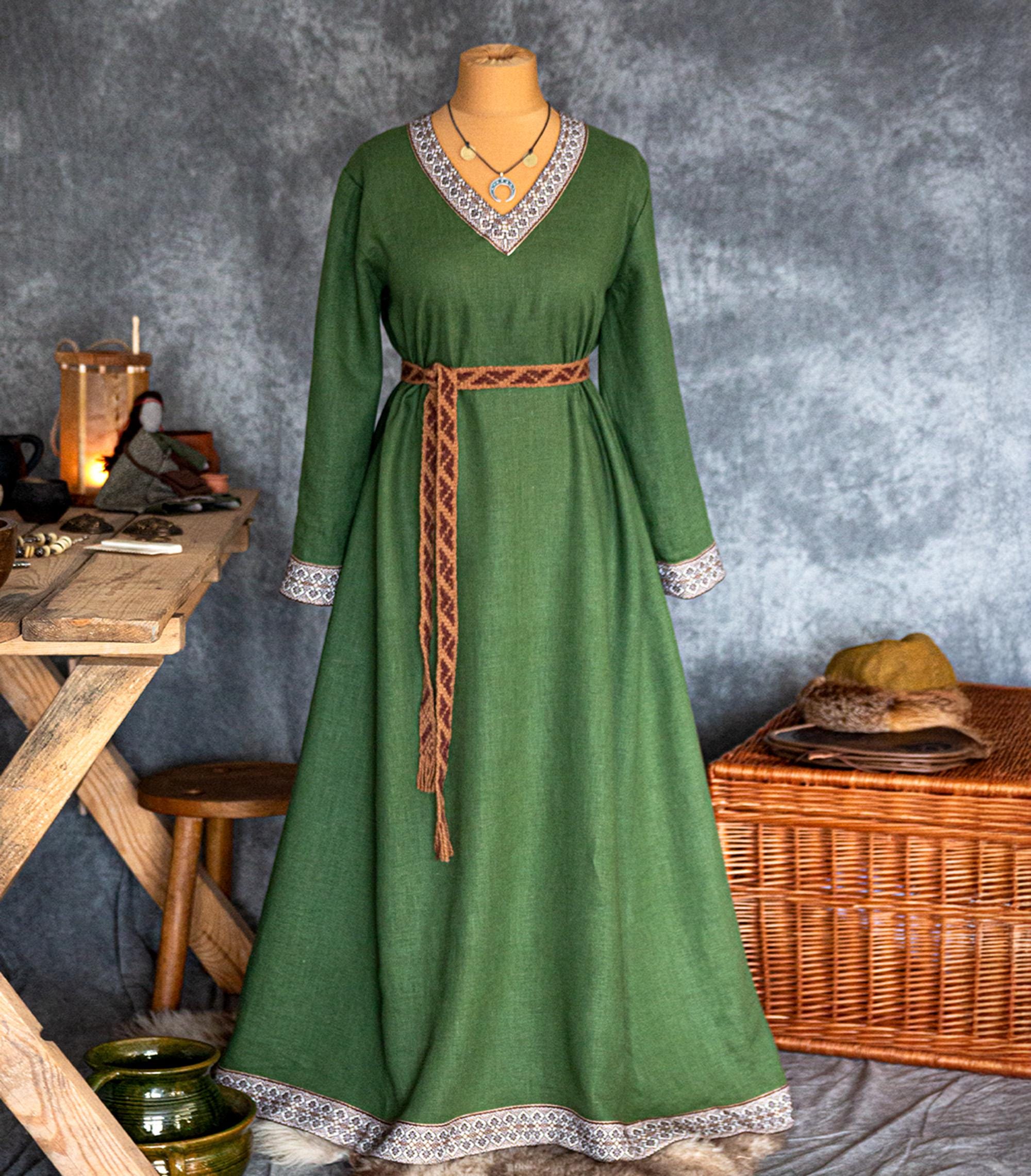 green pagan dress Viking Dress, Women Dresses, Norse Mythology Dress, Green Celtic Patte –  Clothing Store - Custom Over size Hoodie Cloak
