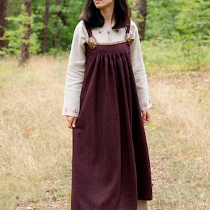 Early Medieval Scandinavian Kostrup Wool Trimmed Pleated Apron Dress Smokkr for Slavic Viking woman historical reenactment costume| Pinafore