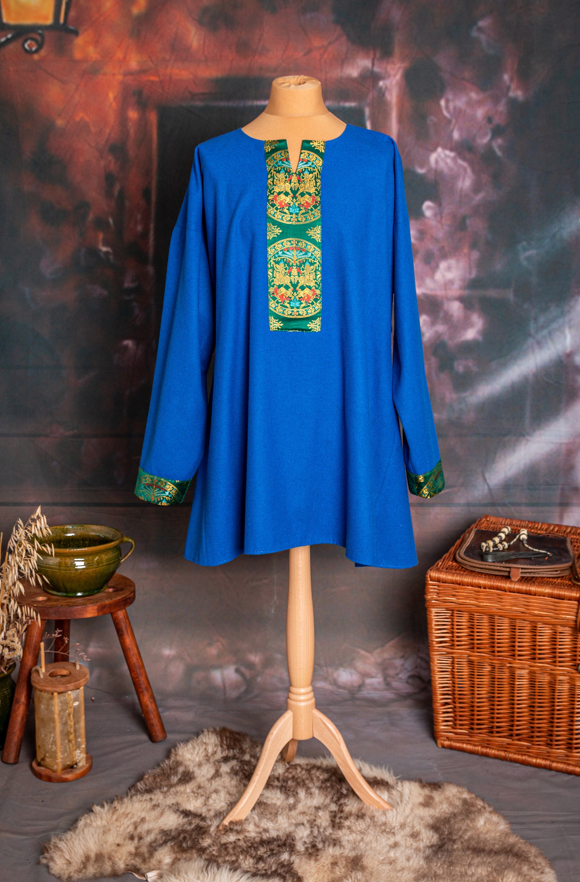 Early Medieval Birka Wool Tunic With Small Slit V-neckline