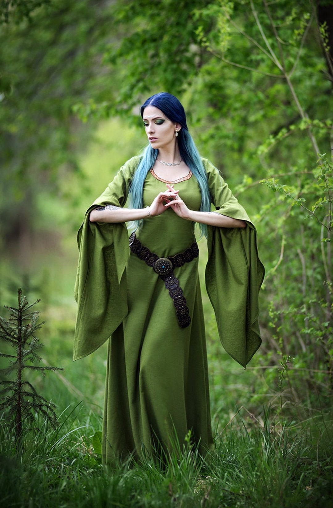 Celta Fantasia Princesa Medieval Medieval Celtic Renaissance Faire Elf Arwen Natural Linen Fantasy Dress Gown With Celta Fantasia Princesa Medieval Medieval Celtic Renaissance Faire Elf Arwen Natural Linen Fantasy Dress Gown With