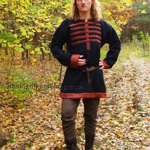 Early Medieval wool tunic-coat with bronze buttons for Viking man costume | Medieval wollen tunic for historical reenactment