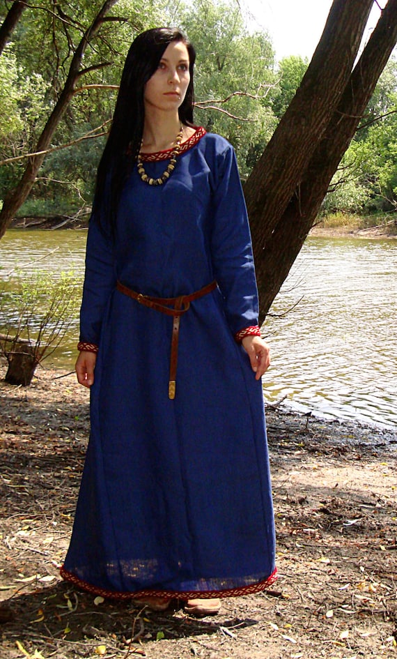 Early Medieval Linen Underdress Gown With Tablet Selvage for