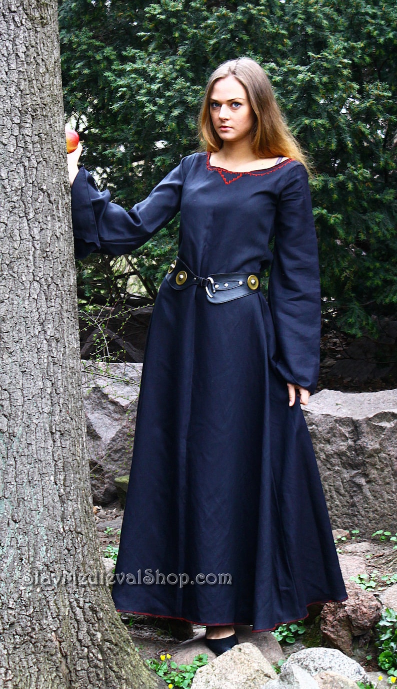 Fantasy satin cotton /mixed linen embroidered wide dress inspired by LOTR with wide sleeves Middle Ages, elf Ren Faire Costume image 2