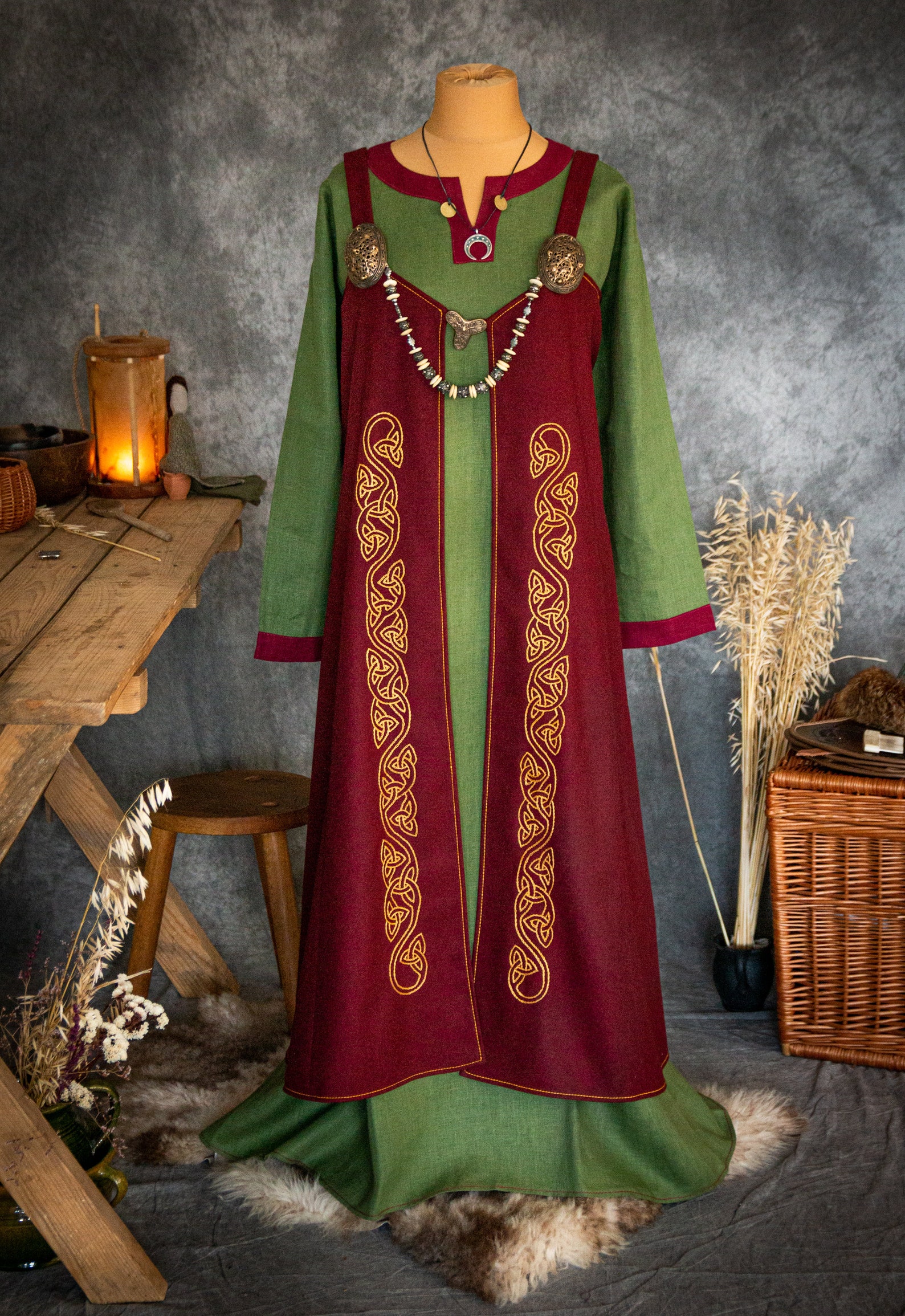 ASTA Early Medieval Scandinavian Viking Woman Costume With - Etsy