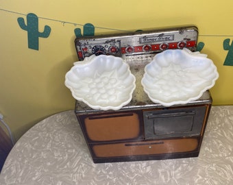 Shell Dishes // Milk Glass White Sea Shell Soap Dish // Jewelry Dish Set of Four (4) // Seashell Dish White Milk Glass