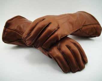 The RACER Veteran Leather Motoring Driving Pilot New Gauntlet Gloves