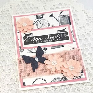 Biglietto di primavera rosa - Biglietto di juta rosa - Semina semi di gentilezza - Biglietto rosa - Biglietto con fiori rosa - Biglietto ispiratore - Biglietto rosa e avorio
