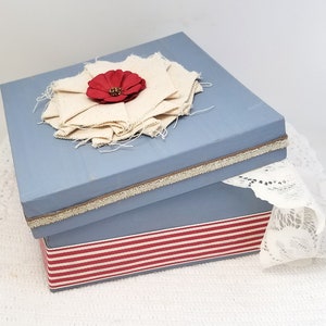 Blue Gift Box Blue and Red Gift Box Rustic Blue Gift Box Blue Keepsake Box Blue and Red Decorative Box Canvas Flower Box zdjęcie 3