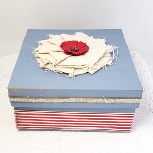 Blue Gift Box Blue and Red Gift Box Rustic Blue Gift Box Blue Keepsake Box Blue and Red Decorative Box Canvas Flower Box zdjęcie 6