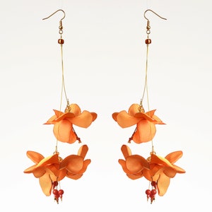 earrings, flower earrings, orange flower, orange flower, dangle earrings, dangling flower, long earrings, fabric flower