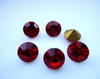 Vintage Glass Round Siam Ruby Red colour Foiled Rhinestone Chaton 8mm pointed back glass jewels- 6 pcs-Vintage Jewellery Making Supplies