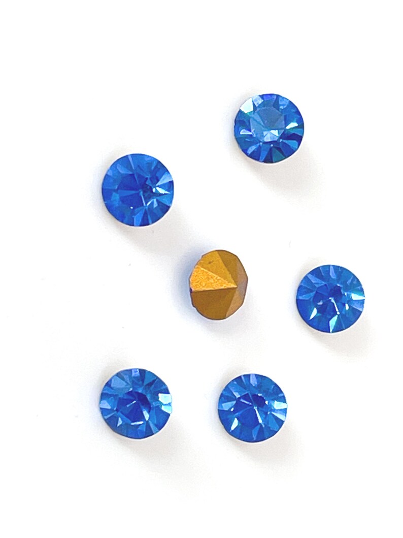 Vintage Sapphire Blue Glass Rhinestones - 6mm Foiled Chatons, Jewelry Making (6 Pieces) image 9