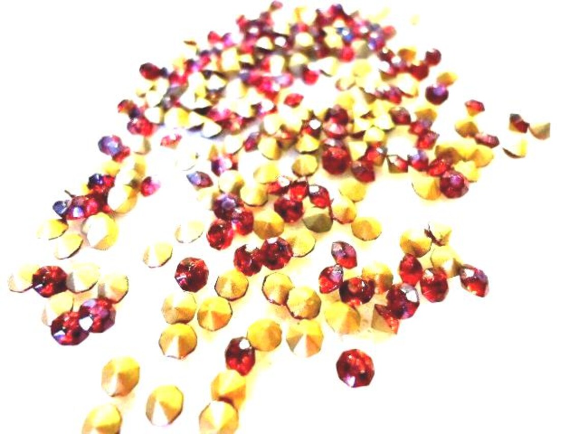 Vintage Glass Ruby Red Colour Rhinestone Chaton Jewels 3mm Pointed Back ...