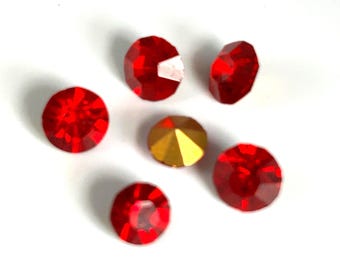 Vintage Siam Ruby Red Rhinestones - Foiled Round Glass Jewels, 8mm (6 pcs)